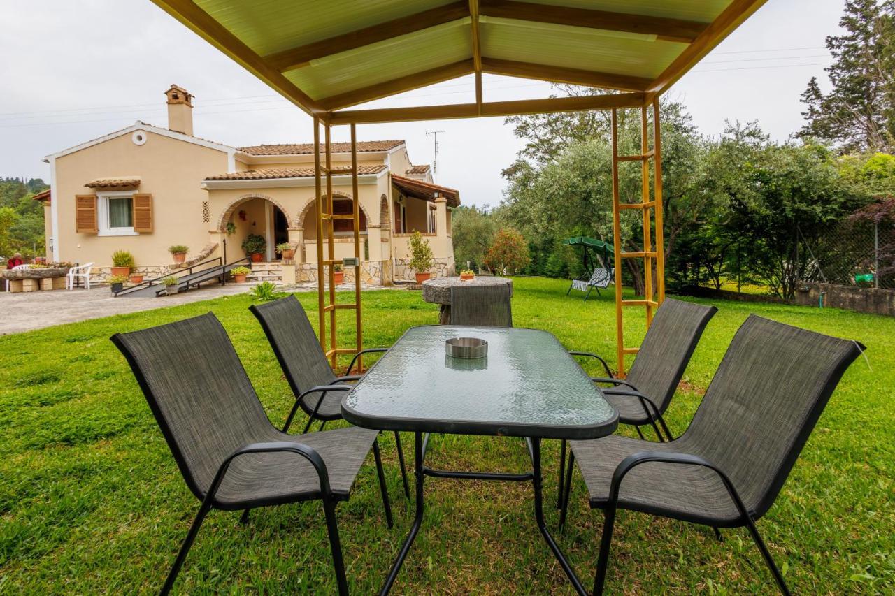 Villa Haris Gazátika Exteriér fotografie
